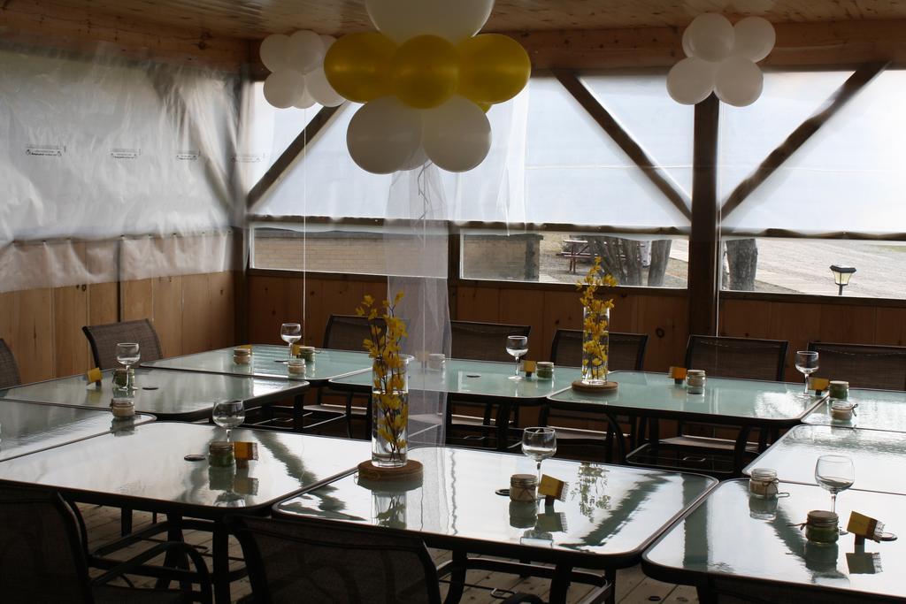 Thessalon Carolyn Beach Inn المظهر الخارجي الصورة