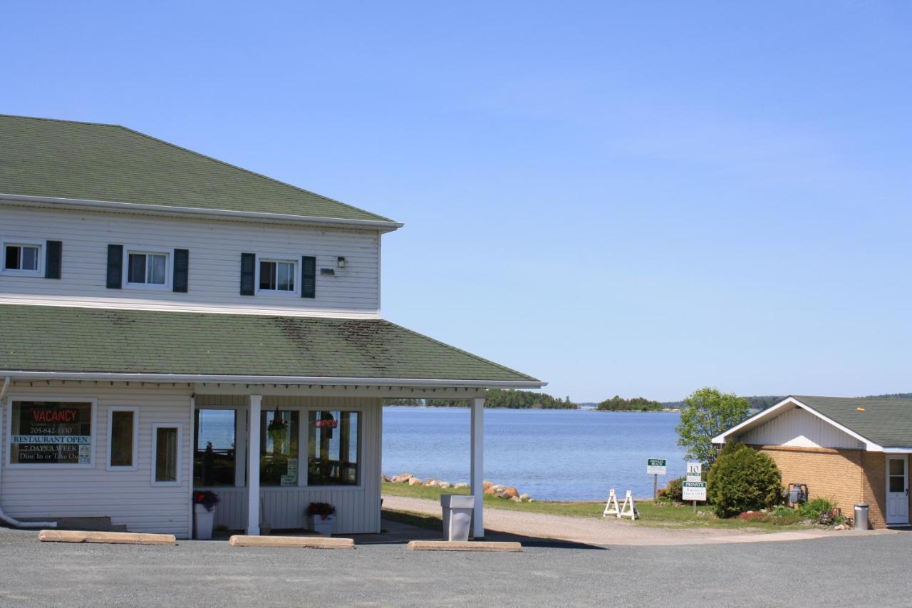 Thessalon Carolyn Beach Inn المظهر الخارجي الصورة