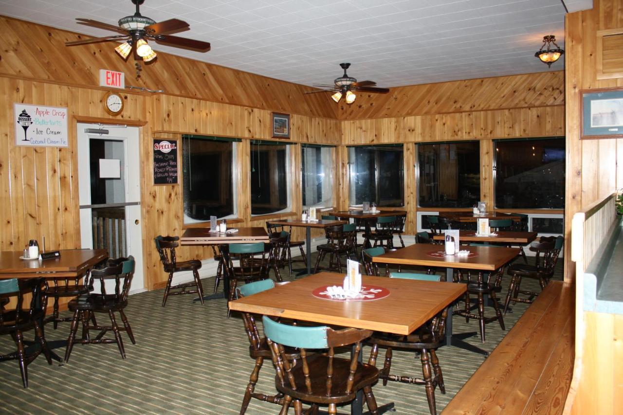 Thessalon Carolyn Beach Inn المظهر الخارجي الصورة